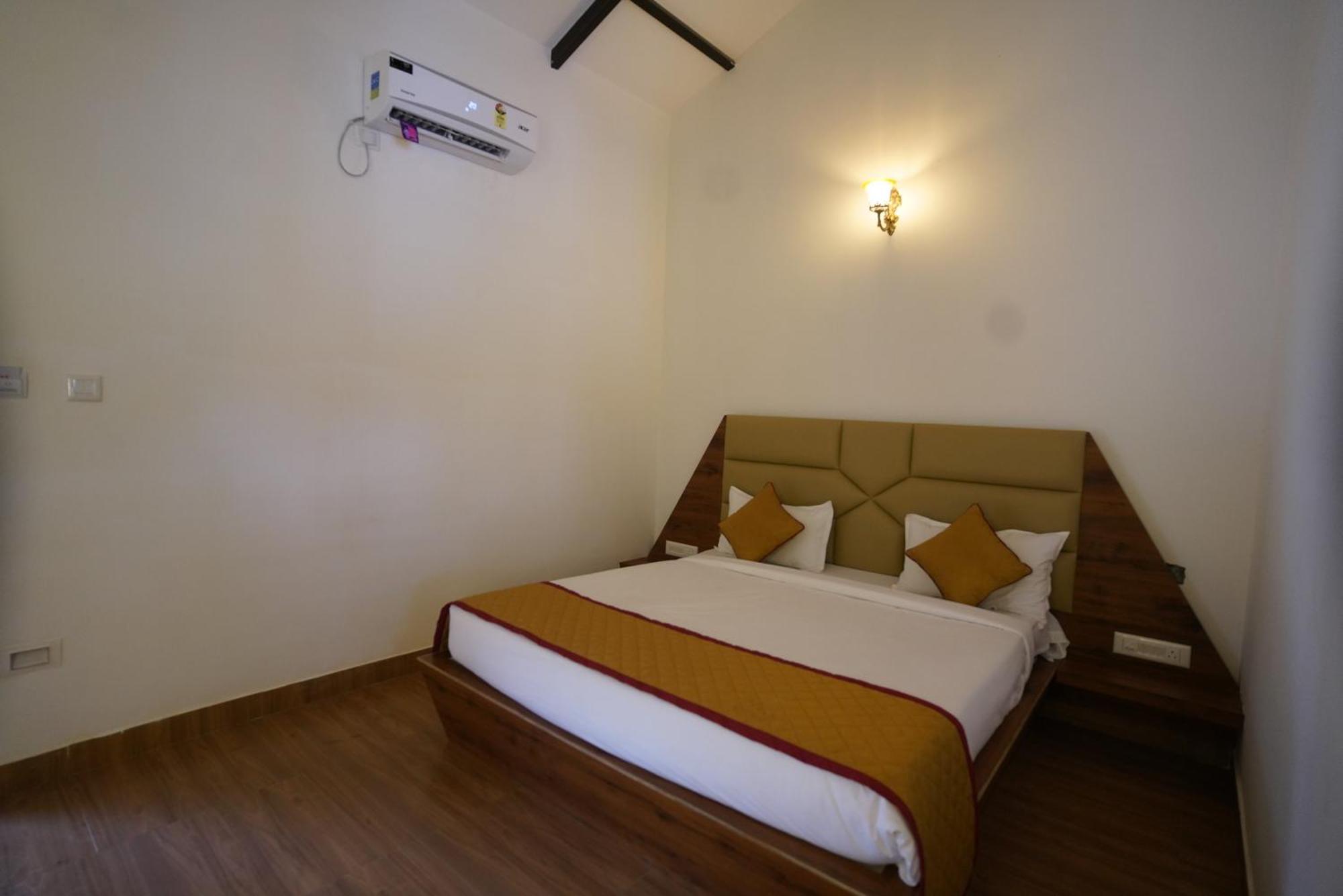 Q Mango Resort Rāmanagaram Buitenkant foto